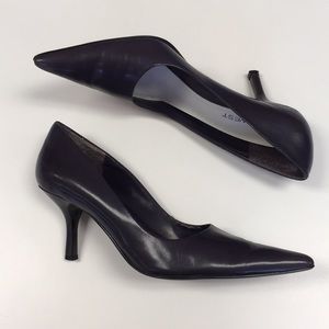 Nine West Pointy Toe Skinny Heel